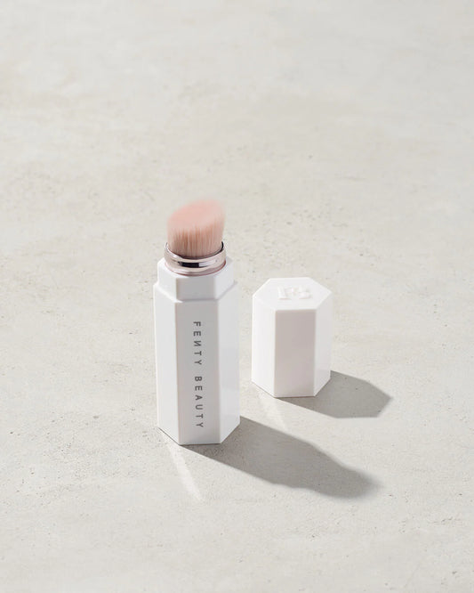 FENTY Portable Highlighter Brush 140