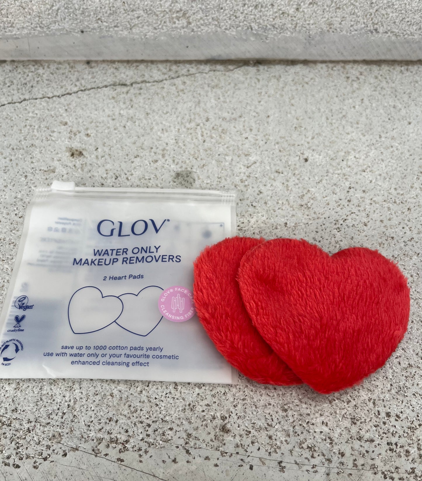 GLOV 2 Heart Pads Reusable Cosmetic Pads