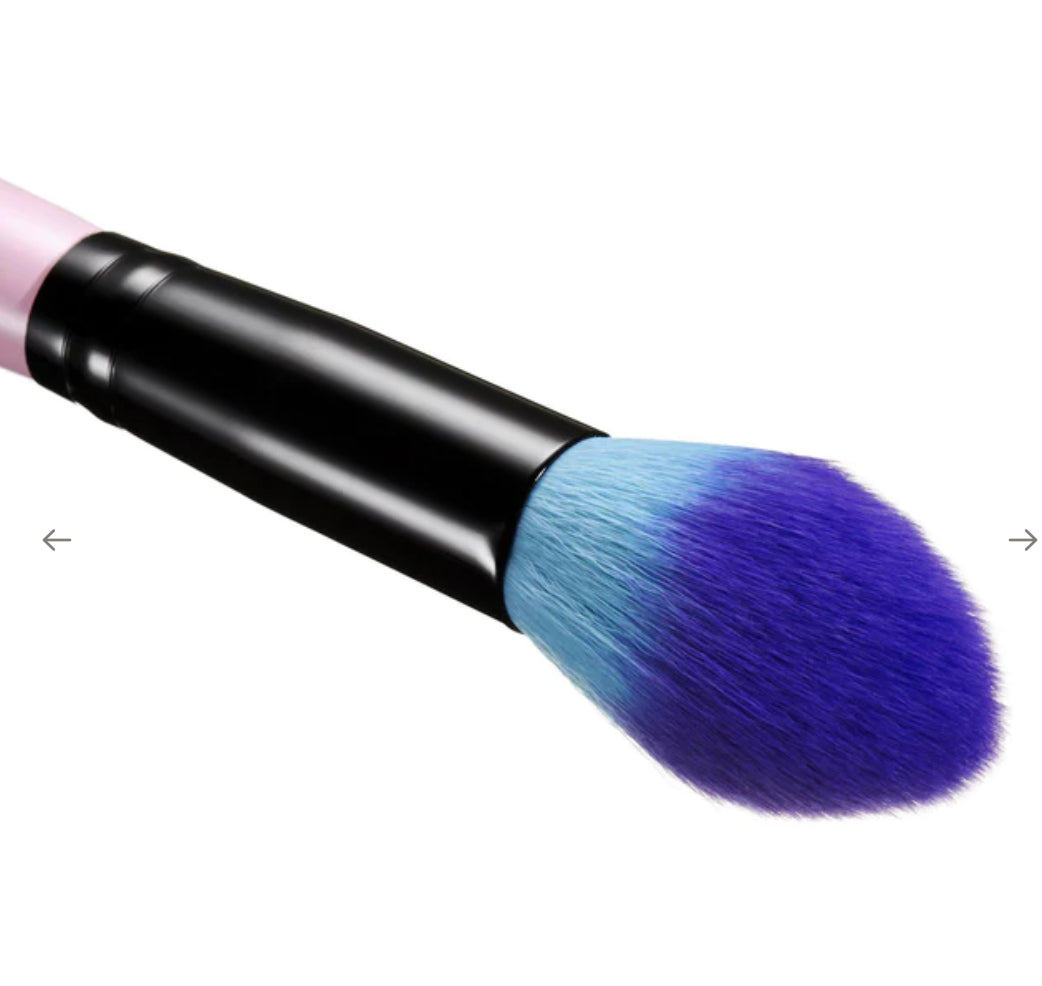 SPECTRUM A04 - Tapered Finisher Makeup Brush